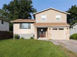 6461 Carson Dr, East Syracuse, NY 13057