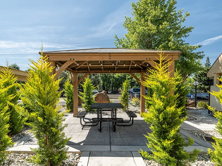 5545 Marconi Ave — Photo 14