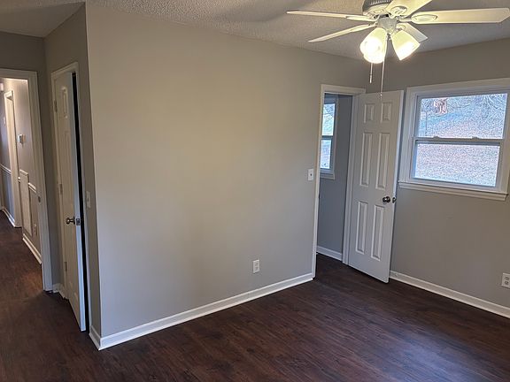5th image of 4762 Eastwin Dr