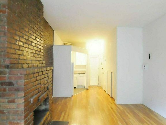 3rd image of 425 E 77th St APT 1B