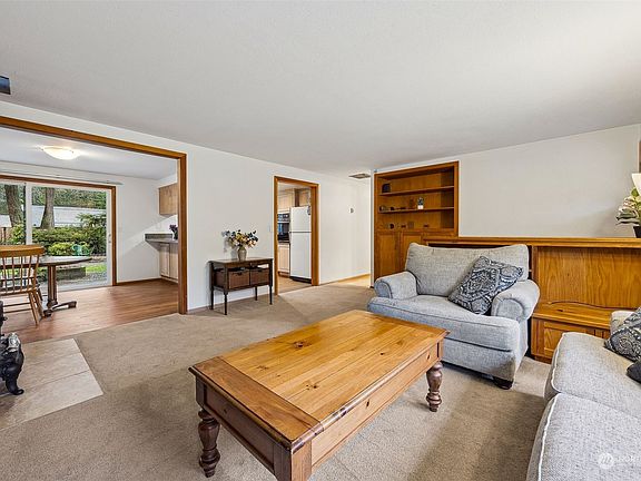 4th image of 4802 Cedarwood Lane NW