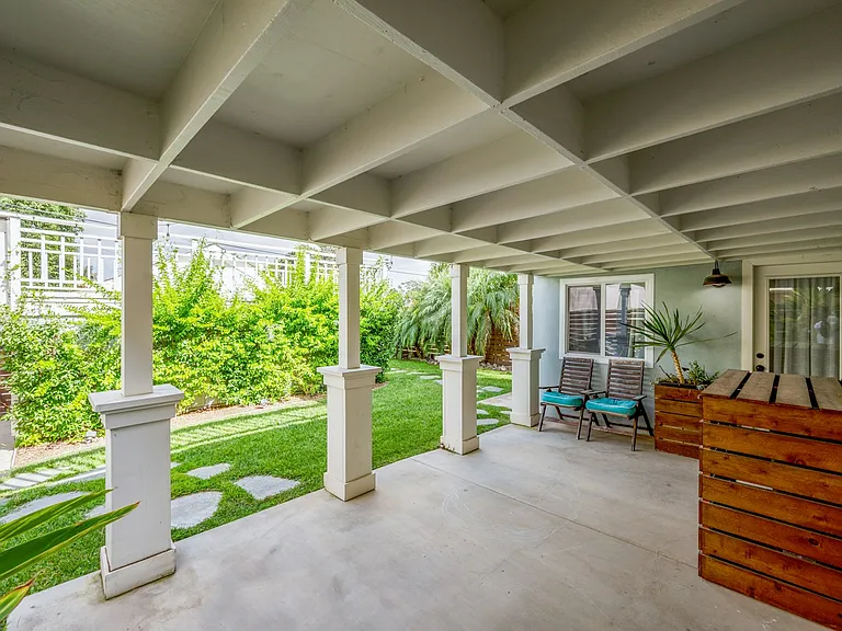 305 Neptune Ave — Photo 48