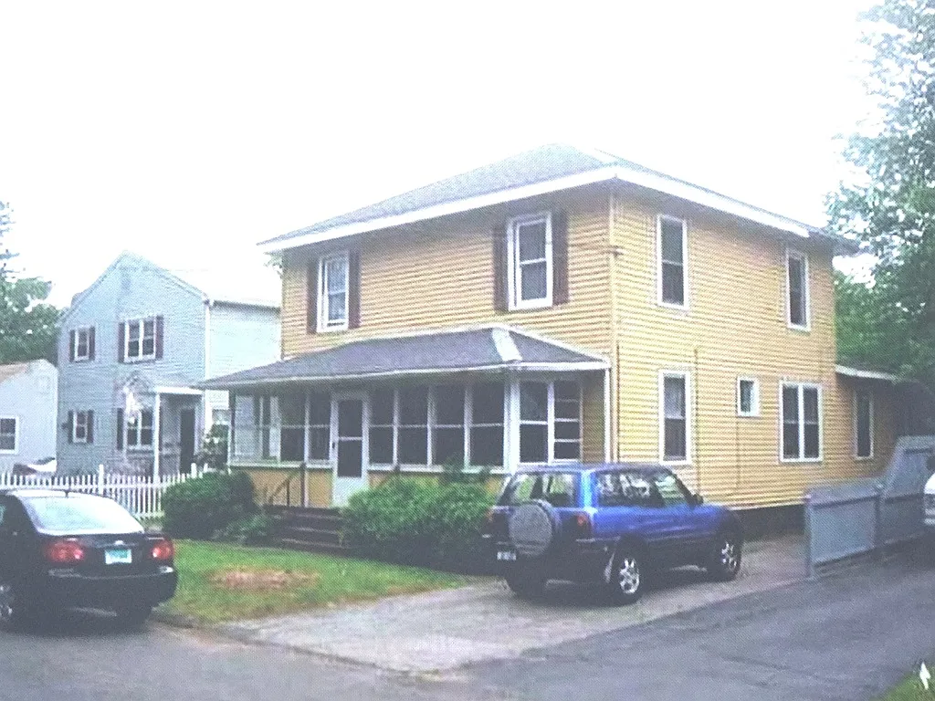 2 bed, 950 sqft, $1,450 — Photo 1