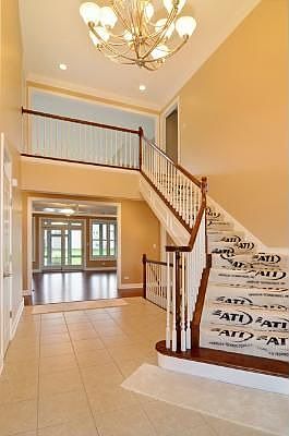 3rd image of 708 S Wilmette Ave
