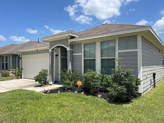 3rd image of 25511 Northpark Lake Dr