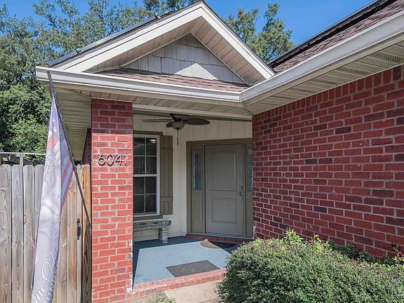 3rd image of 6041 Champion Oaks Dr