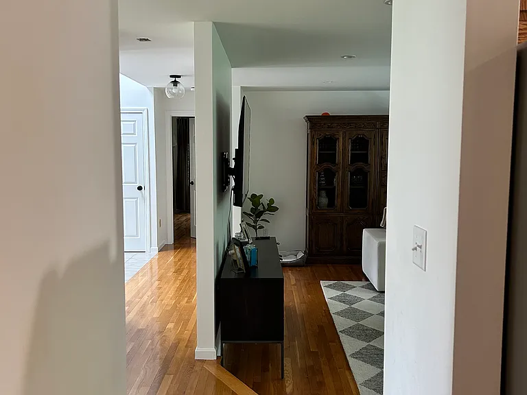 5 Oregon St — Photo 15