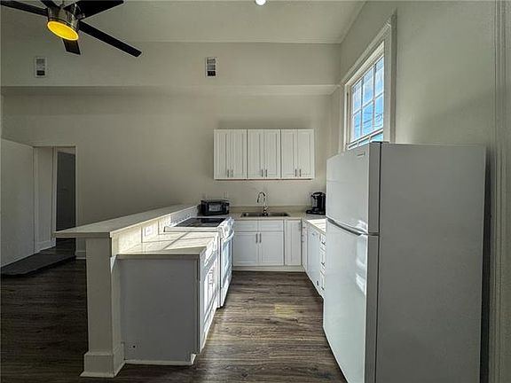 3rd image of 2001 Saint Philip St #1-A