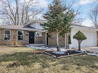 15333 Maple Ln, Markham, IL 60428