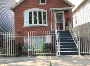 3242 S Carpenter St, Chicago, IL 60608