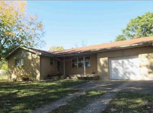 535 E Jefferson St, Niangua, MO 65713