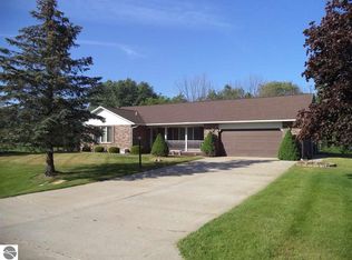 1707 W Brookside Dr, West Branch, MI 48661
