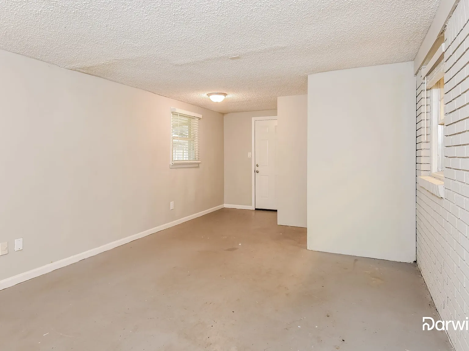 3 bed, 2.0 bath, 1723 sqft, $2,345 — Photo 3