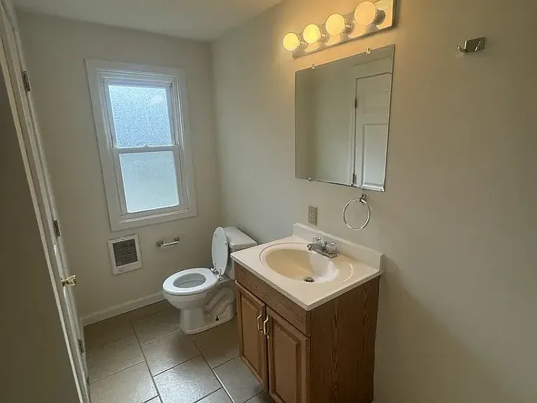 416 N Grant St — Photo 11
