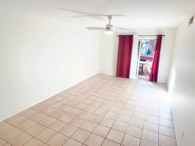 3131 W Cochise Dr #267 — Photo 2