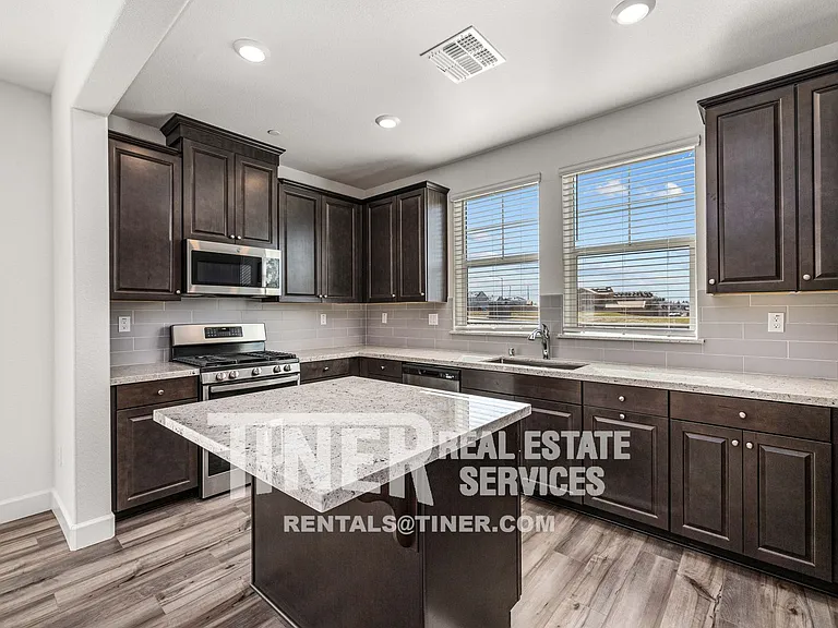 7941 Titan Dr — Photo 17