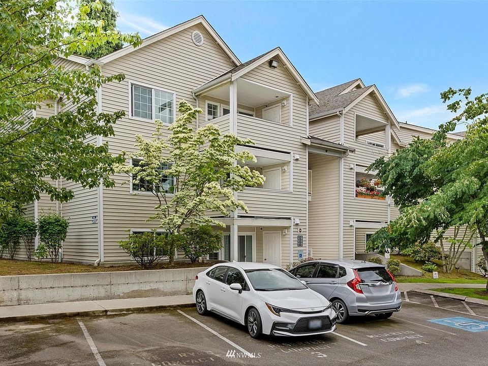 1st image of 11915 Roseberg Ave S APT 303