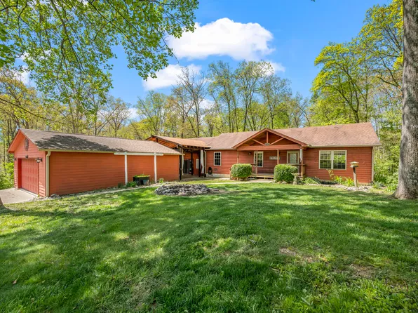 7378 Sunset Dr, Nineveh, IN 46164