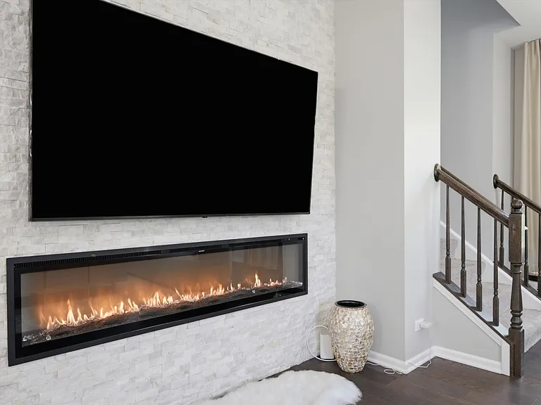 130 Waterbury Cir — Photo 14