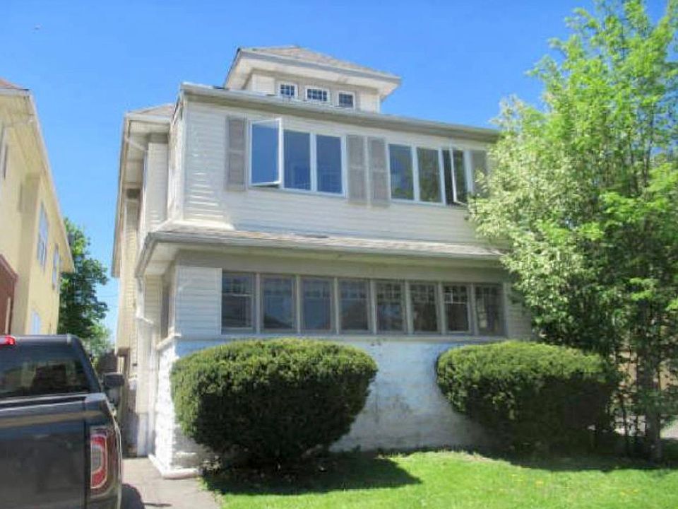 1st image of 82 N Park Ave #1