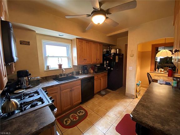 2nd image of 2054 Atkins Ave