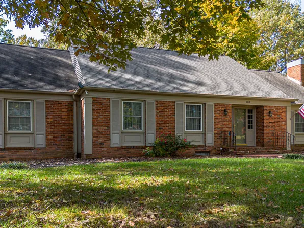 201 Maxfield Dr, Paducah, KY 42001