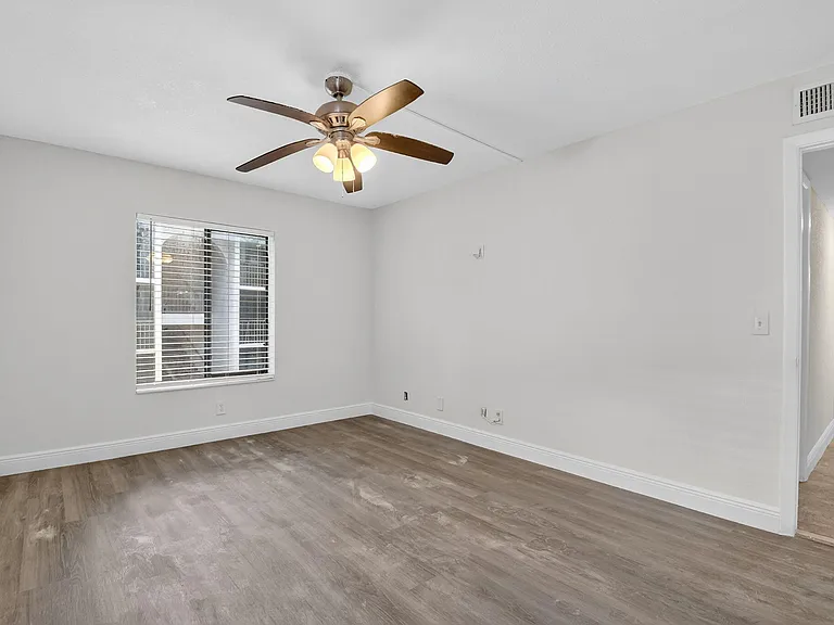 208 Foxtail Dr #B2 — Photo 22