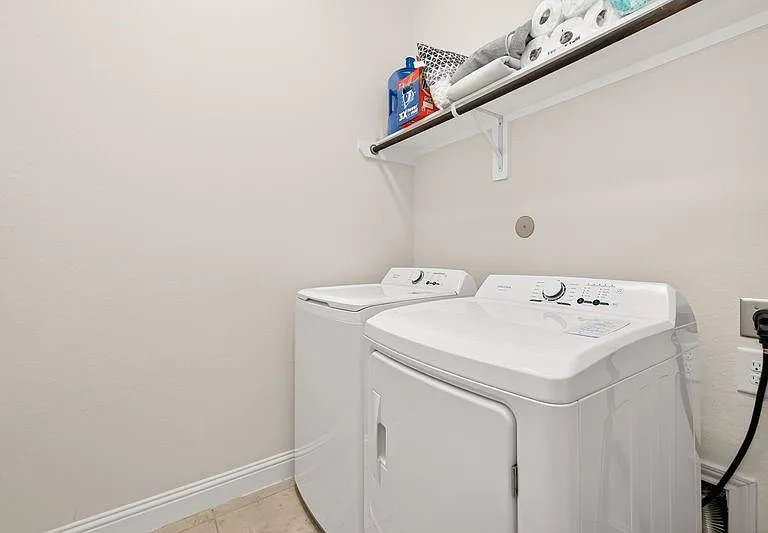9003 Gardenia Meadow Ln — Photo 17