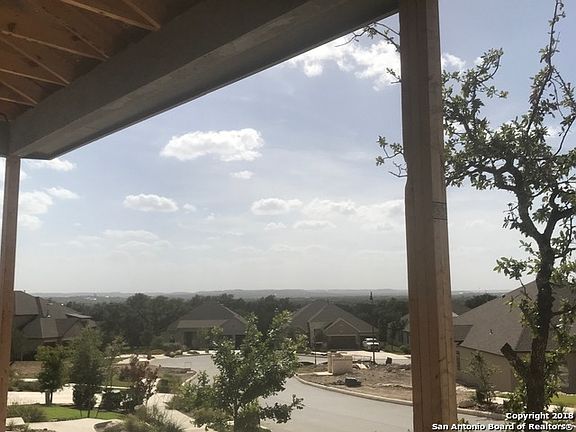 3rd image of 118 Cantina Sky