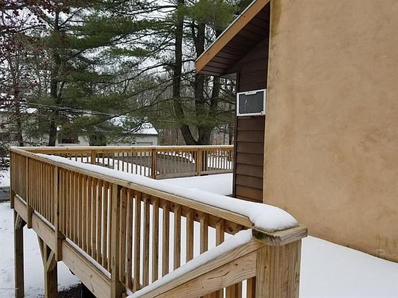 3rd image of 120 Michelle Ln