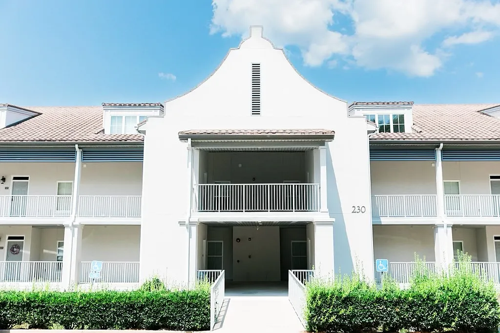 2 bed, 1344 sqft, $2,779 — Photo 4