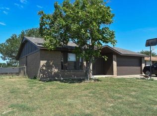 925 SW 60th St, Lawton, OK 73505