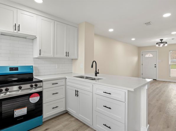 717 Lee St APT 6, Mesquite, TX 75149