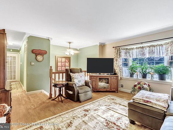 4th image of 1108 Northampton Blvd