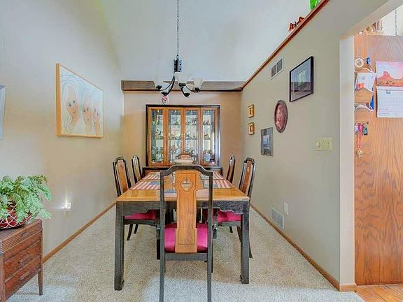 4th image of 7321 Brookwood Dr #1