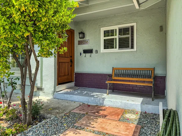 39016 Logan Dr, Fremont, CA 94538