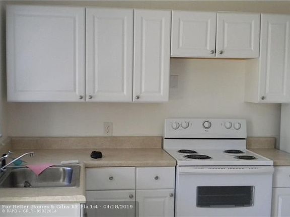 2nd image of 3004 SW 15th Ave