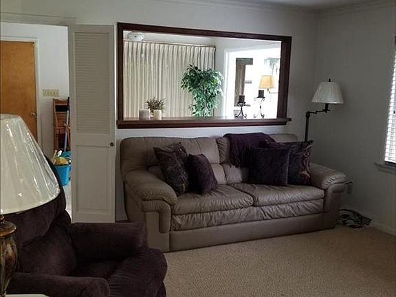 4th image of 2131 S Catherwood Ave