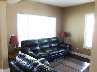 318 5th Ave NW #310, Rochester, MN 55901