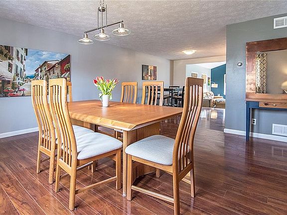 4th image of 255 Blackwell Ln
