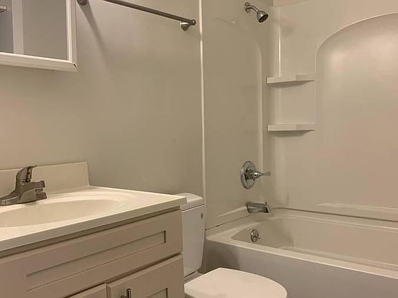 5th image of 517 Vera Ave