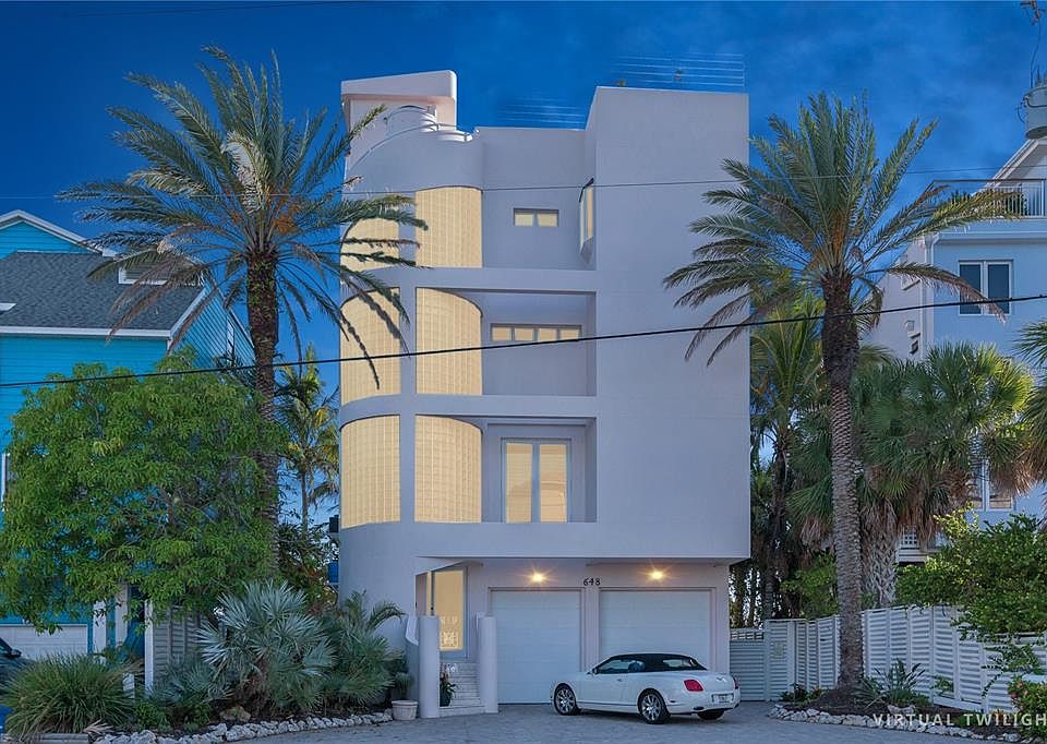 1st image of 648 Beach Rd