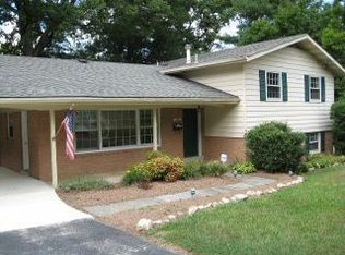 3320 Albion Ct, Fairfax, VA 22031