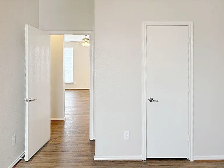 9716 Minton Dr — Photo 24