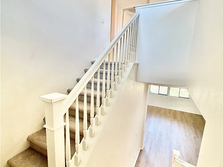 38129 Turning Leaf Ct — Photo 23