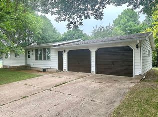 418 Noland Ave, Hayward, MN 56043
