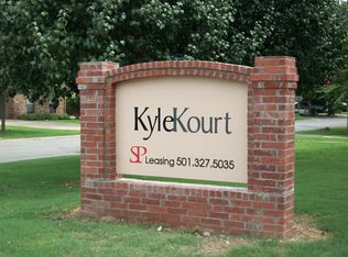 1529 Davis St #8, Conway, AR 72034