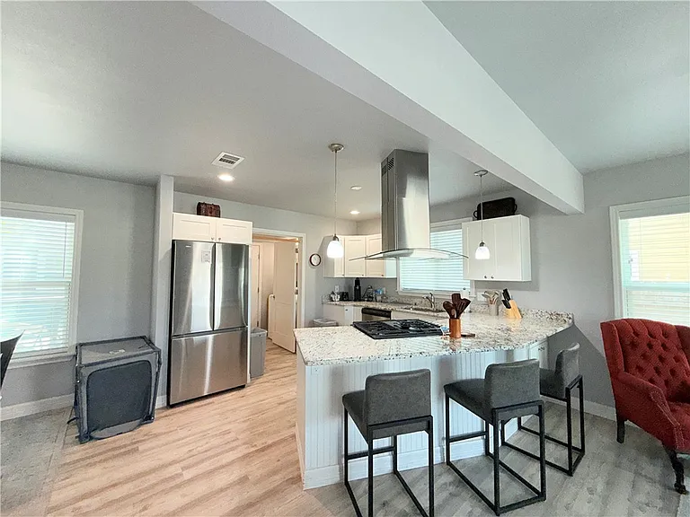 455 Louisiana Ave — Photo 8