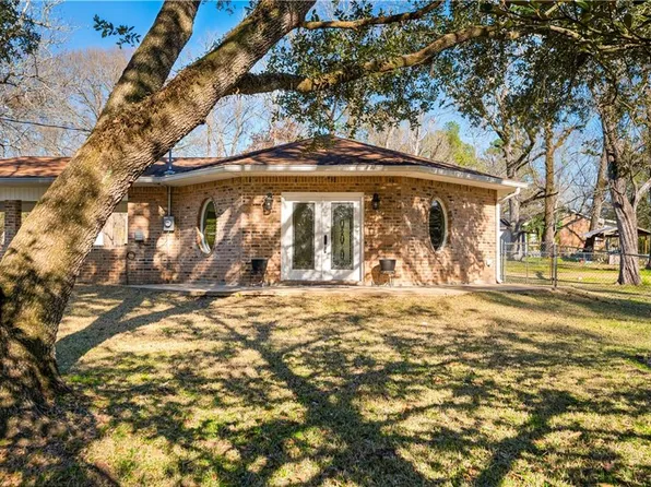 120 Darlene Dr, Pineville, LA 71360