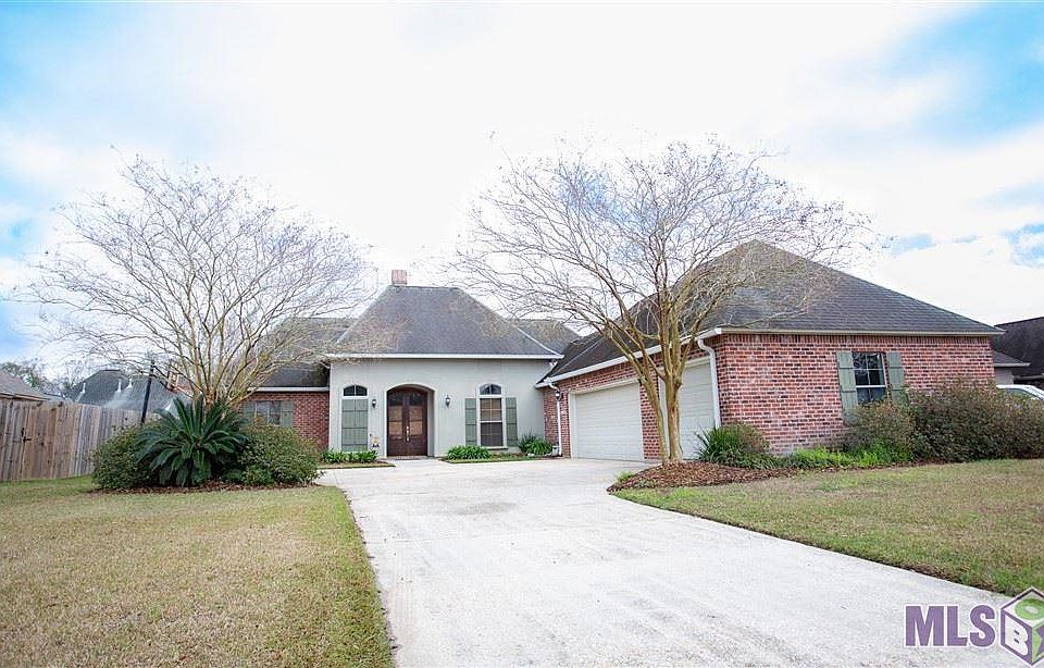 1st image of 12368 Old Mill Dr